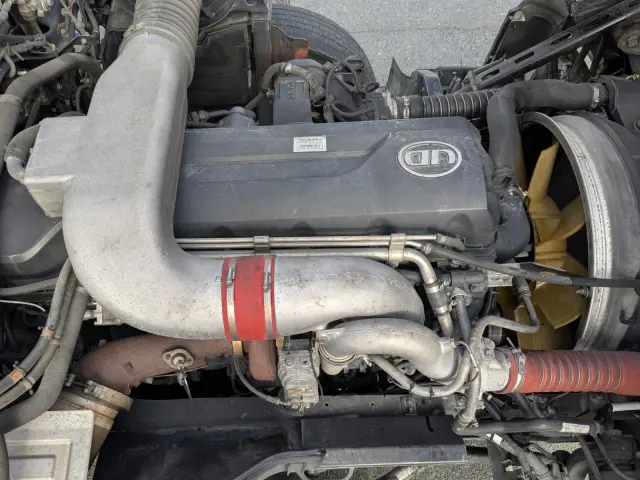 UD クオン QKG-CD5ZA(6x2)の写真48