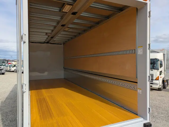 日野 レンジャー 2KG-FJ2ACG(2WD)の写真17