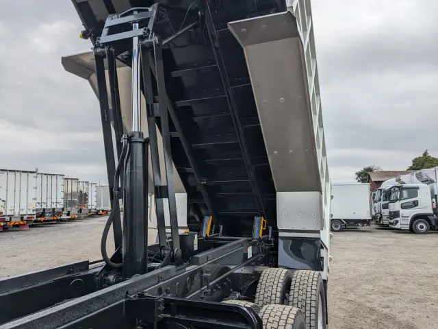 三菱 スーパーグレート 2PG-FV70HY(6x4)の写真29