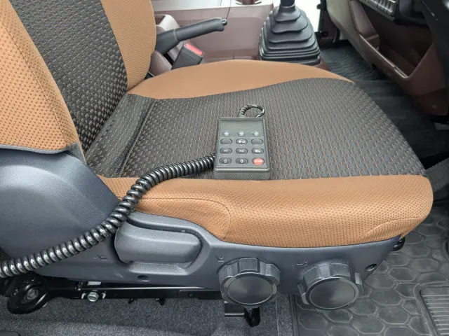 日野 レンジャー 2KG-FD2ABG(2WD)の写真36