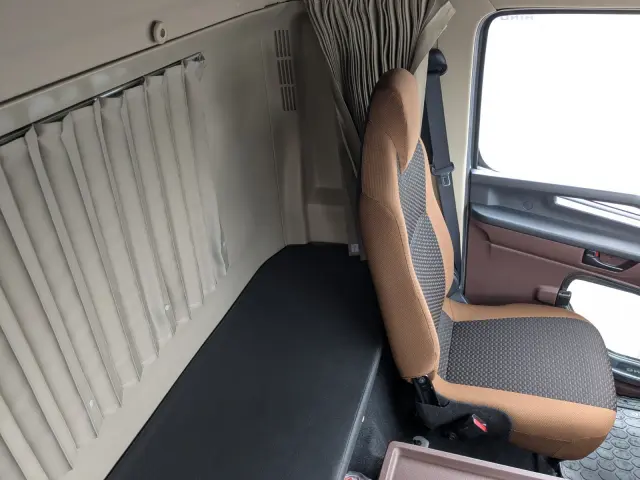 日野 レンジャー 2KG-FD2ABG(2WD)の写真38