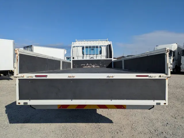 日野 レンジャー 2KG-FC2ABA(2WD)の写真11