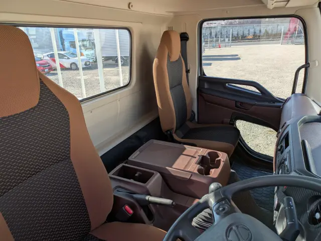 日野 レンジャー 2KG-FC2ABA(2WD)の写真29