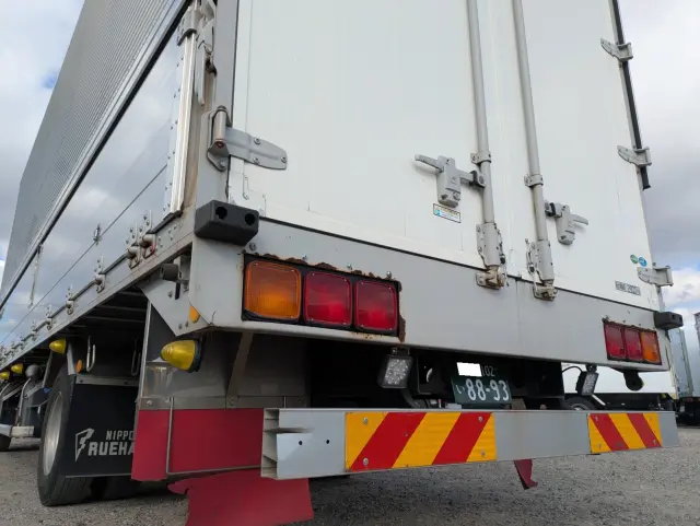 三菱 ファイター 2KG-FK61F(2WD)の写真7