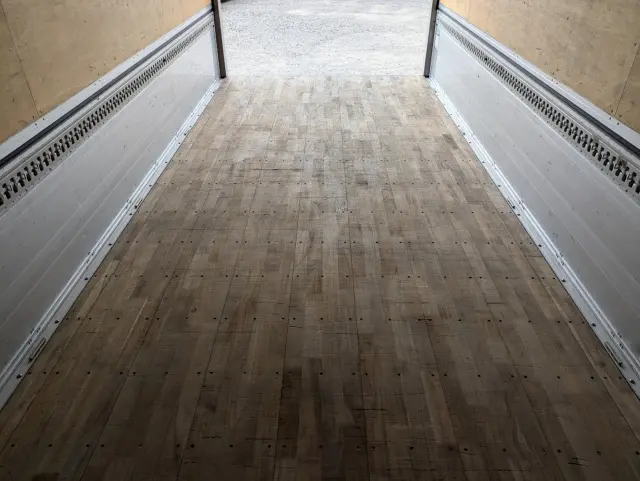 三菱 ファイター 2KG-FK61F(2WD)の写真15