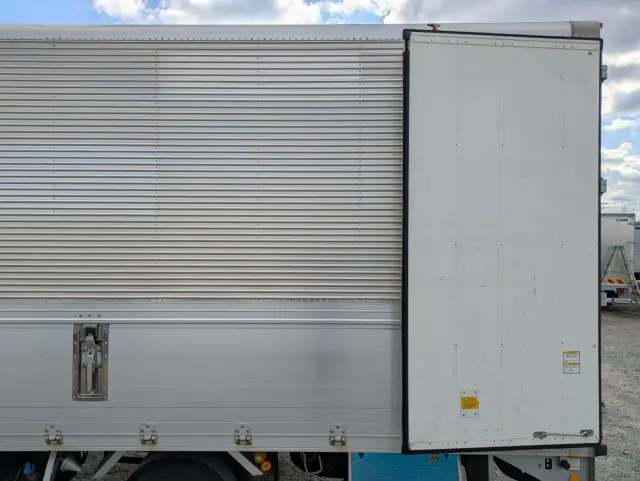 三菱 ファイター 2KG-FK61F(2WD)の写真17