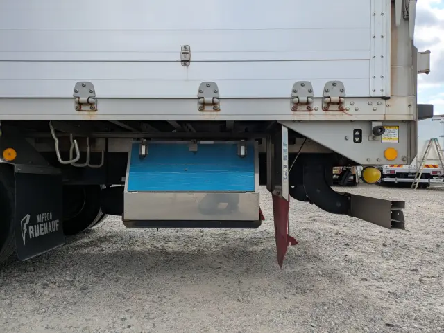 三菱 ファイター 2KG-FK61F(2WD)の写真18