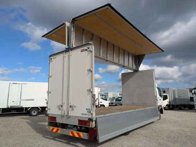 三菱 ファイター 2KG-FK61F(2WD)の写真33