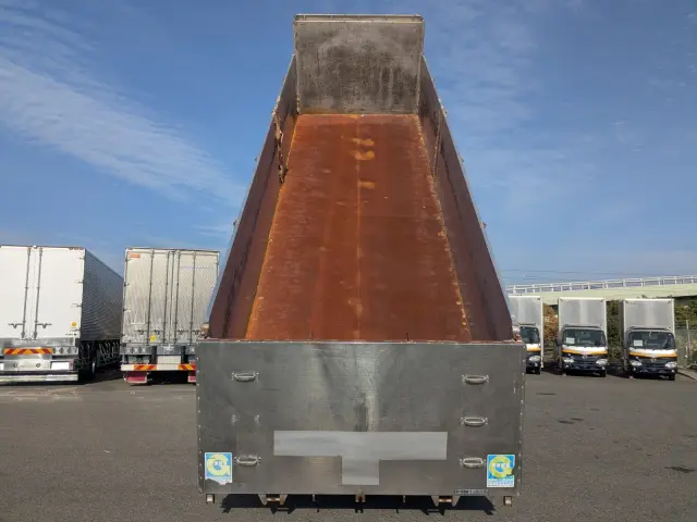 いすゞ ギガ PDG-CYM77R8(6x2)の写真9