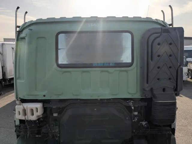 いすゞ ギガ PDG-CYM77R8(6x2)の写真21