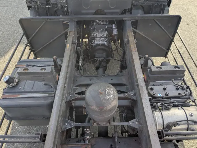 いすゞ ギガ PDG-CYM77R8(6x2)の写真22