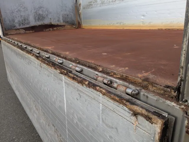 いすゞ ギガ PDG-CYM77R8(6x2)の写真34