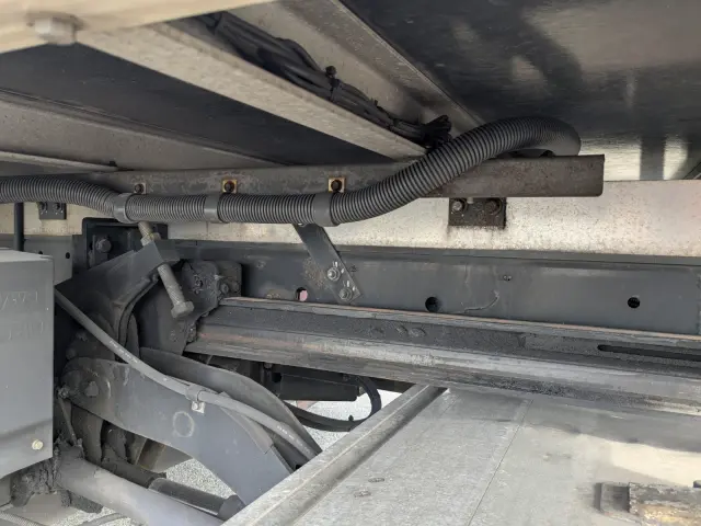 日野 レンジャー 2KG-FC2ABA(2WD)の写真11