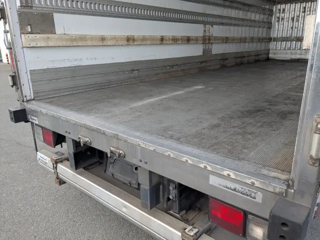 日野 レンジャー 2KG-FC2ABA(2WD)の写真19