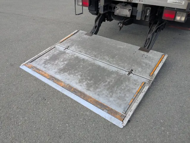 日野 レンジャー 2KG-FC2ABA(2WD)の写真32