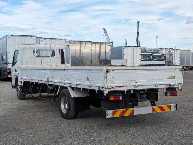 三菱 キャンター 2PG-FED90(2WD)の写真4