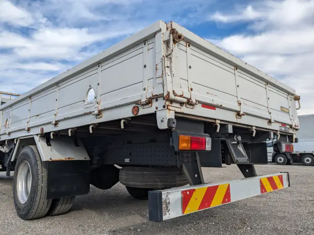 三菱 キャンター 2PG-FED90(2WD)の写真8