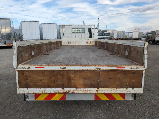 三菱 キャンター 2PG-FED90(2WD)の写真9