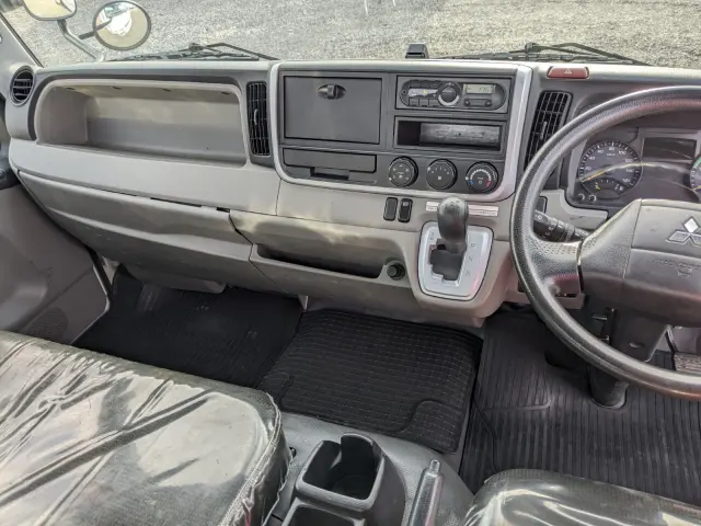 三菱 キャンター 2PG-FED90(2WD)の写真30