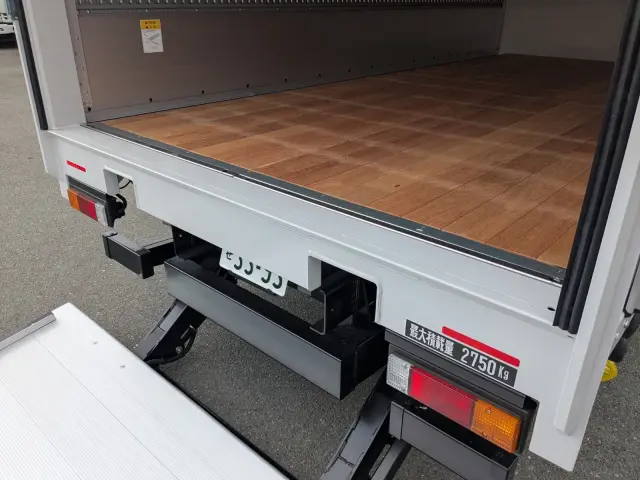 三菱 キャンター 2RG-FEB50(2WD)の写真15
