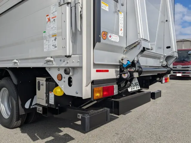 三菱 キャンター 2RG-FEB50(2WD)の写真6