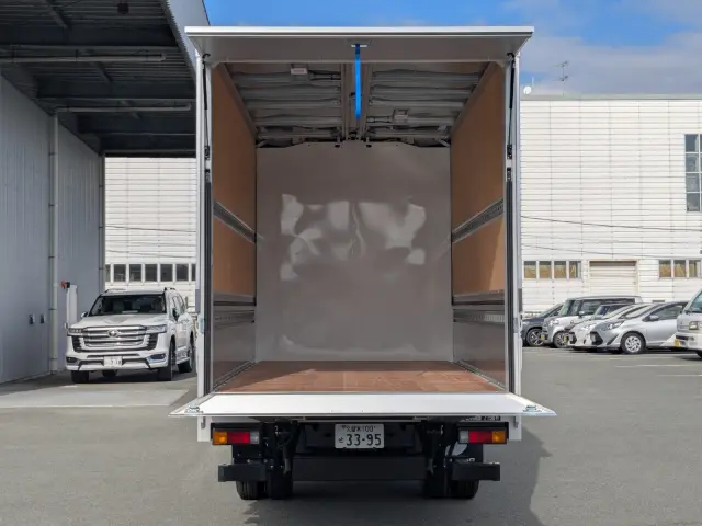 三菱 キャンター 2RG-FEB50(2WD)の写真9