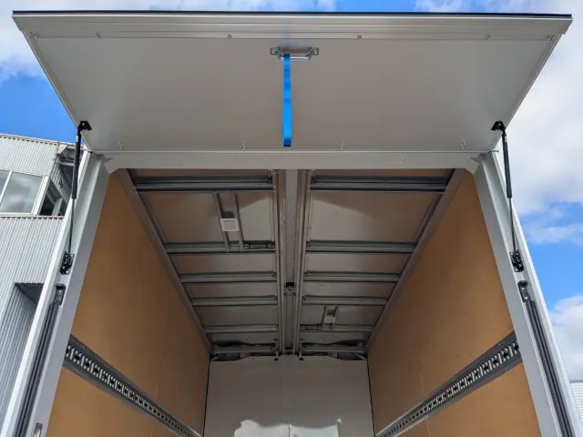 三菱 キャンター 2RG-FEB50(2WD)の写真18