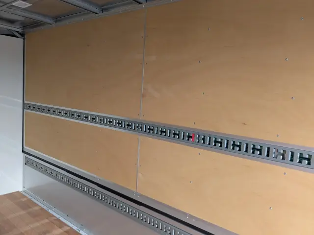 三菱 キャンター 2RG-FEB50(2WD)の写真25