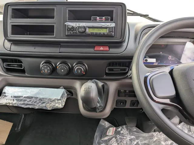 三菱 キャンター 2RG-FEB50(2WD)の写真38