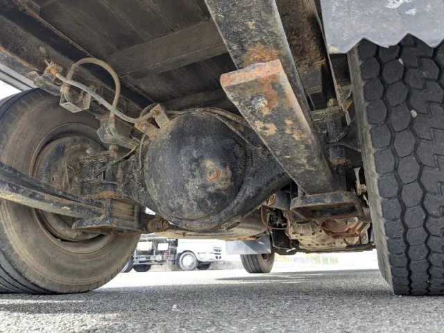 いすゞ エルフ SKG-NJR85A(2WD)の写真13