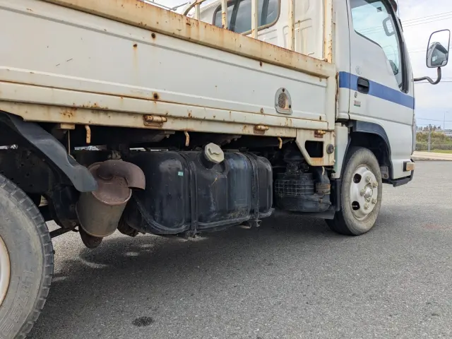 いすゞ エルフ SKG-NJR85A(2WD)の写真14