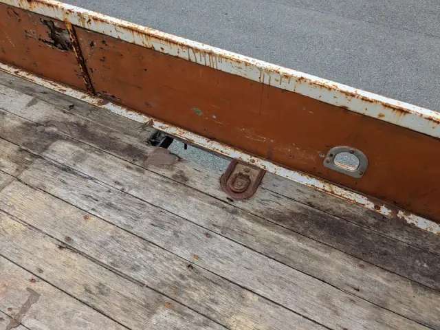 いすゞ エルフ SKG-NJR85A(2WD)の写真20