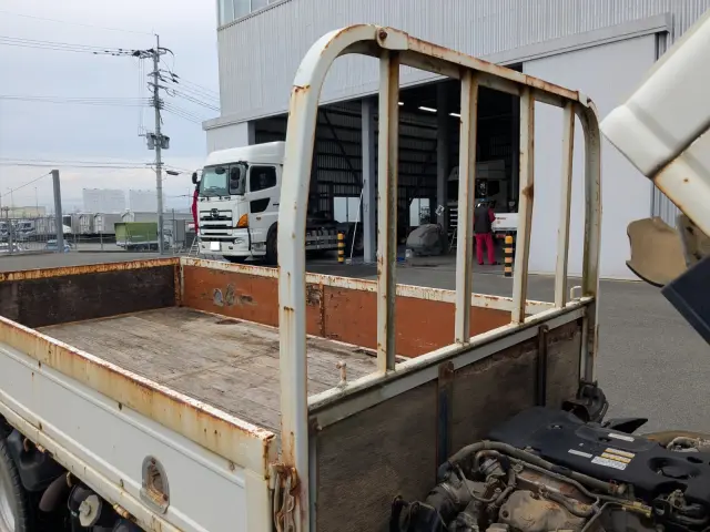 いすゞ エルフ SKG-NJR85A(2WD)の写真33