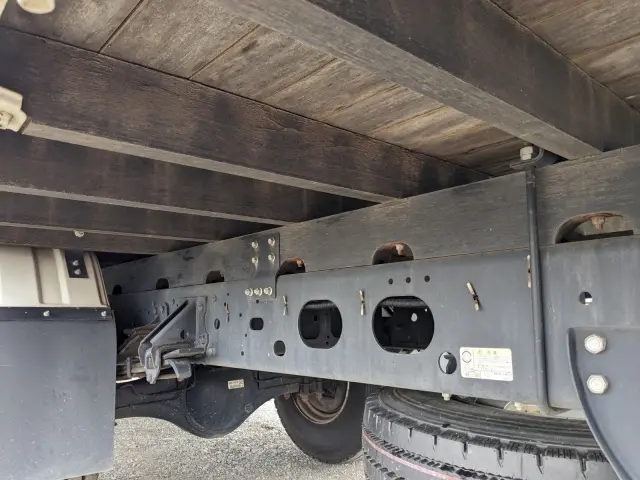 いすゞ フォワード 2PG-FRR90S1(2WD)の写真16