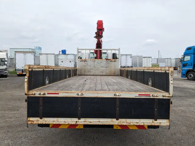 いすゞ フォワード 2PG-FRR90S1(2WD)の写真9