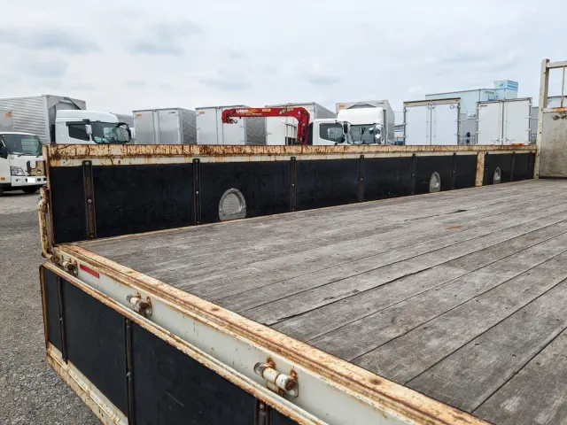 いすゞ フォワード 2PG-FRR90S1(2WD)の写真16