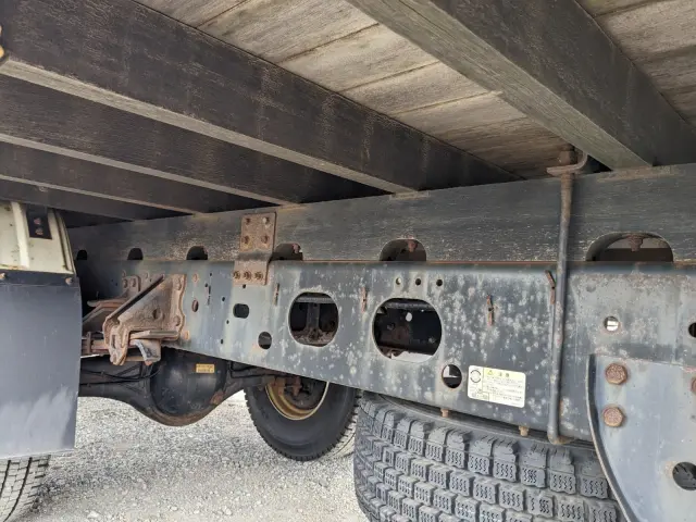 いすゞ フォワード 2PG-FRR90S1(2WD)の写真18