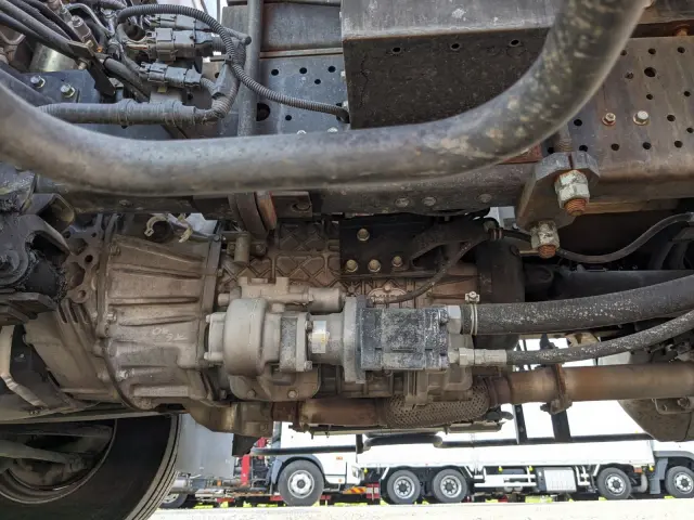 いすゞ フォワード 2PG-FRR90S1(2WD)の写真19