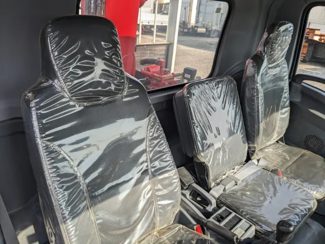 いすゞ フォワード 2PG-FRR90S1(2WD)の写真41