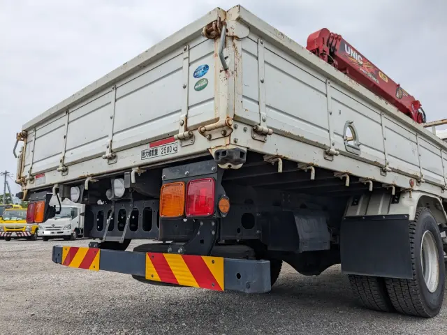 いすゞ フォワード 2PG-FRR90S1(2WD)の写真6