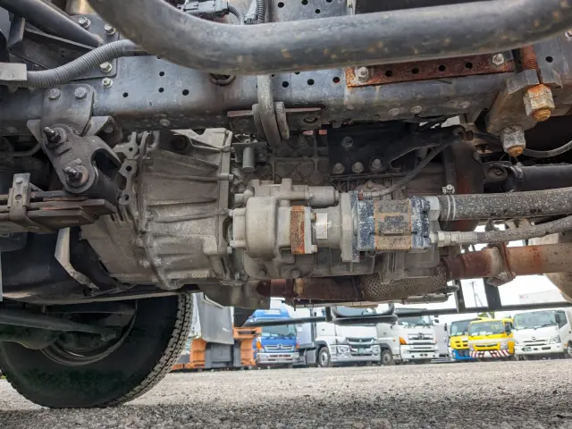 いすゞ フォワード 2PG-FRR90S1(2WD)の写真19