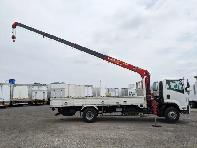 いすゞ フォワード 2PG-FRR90S1(2WD)の写真21