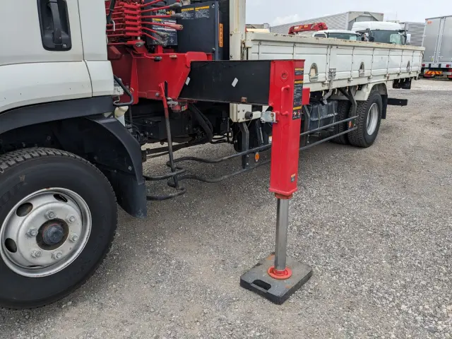 いすゞ フォワード 2PG-FRR90S1(2WD)の写真34