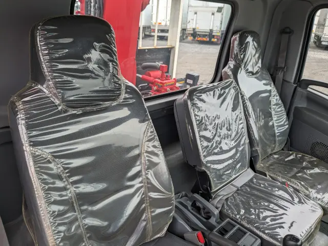 いすゞ フォワード 2PG-FRR90S1(2WD)の写真37