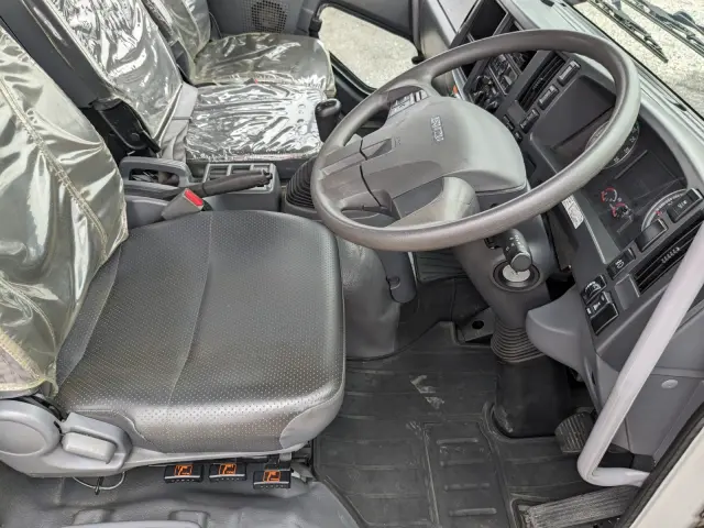 いすゞ フォワード 2PG-FRR90S1(2WD)の写真39