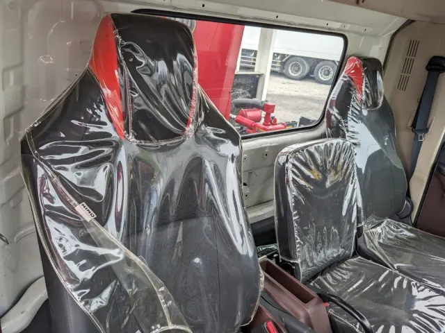 日野 レンジャー 2KG-FC2ABA(2WD)の写真41