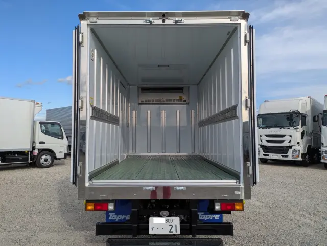 三菱 キャンター 2RG-FBAV0(2WD)の写真12