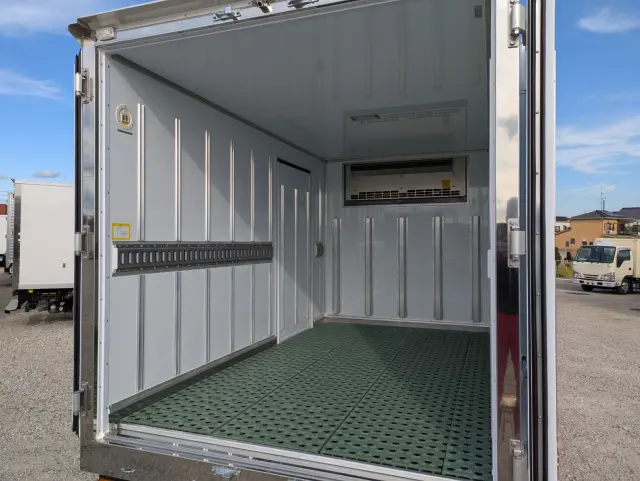 三菱 キャンター 2RG-FBAV0(2WD)の写真20