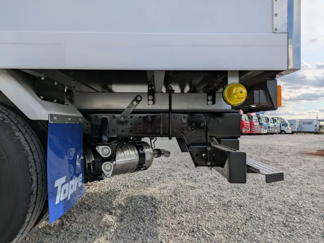 三菱 キャンター 2RG-FBAV0(2WD)の写真23