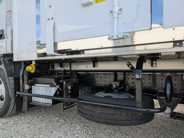 三菱 キャンター 2RG-FBAV0(2WD)の写真26